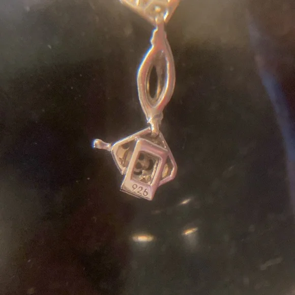 EUC Beautiful 8” 925 Silver Bracelet with black and White Diamonds - Picture 8 of 9